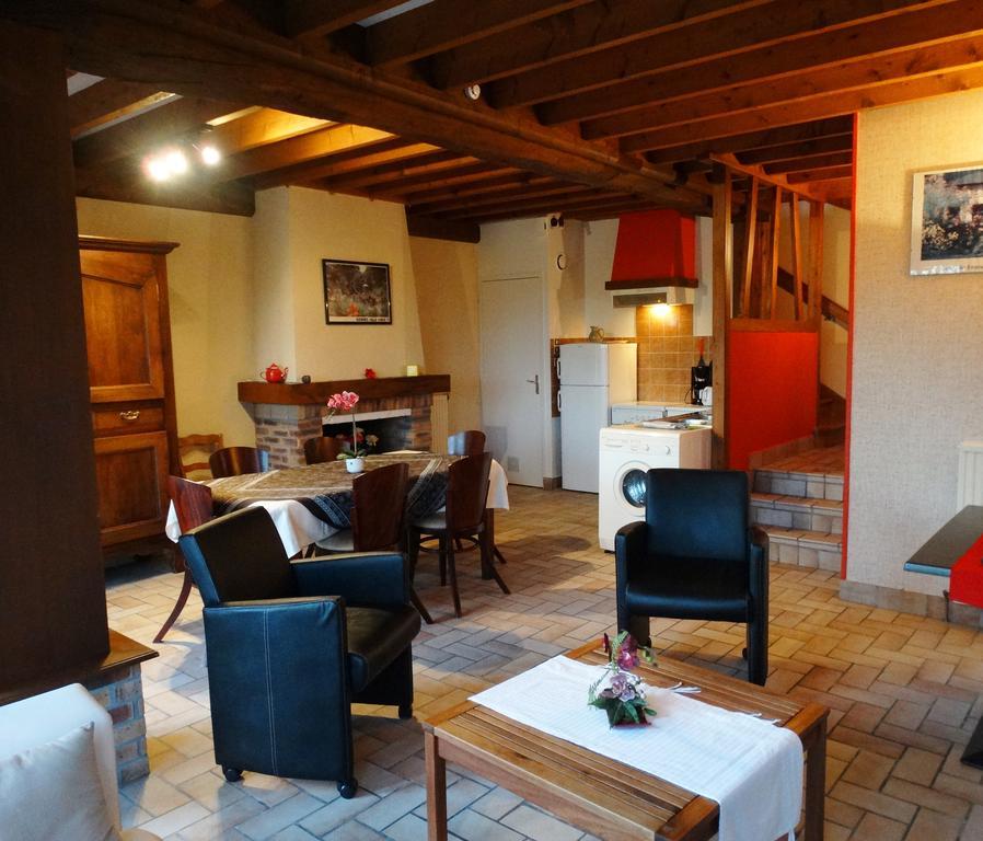 Gites De La Ferme Auberge De Mesauboin Bille ภายนอก รูปภาพ