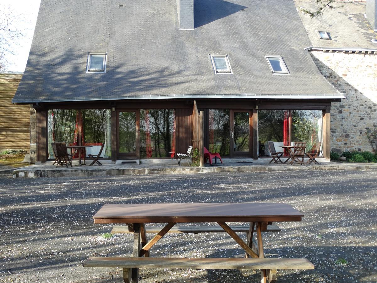 Gites De La Ferme Auberge De Mesauboin Bille ภายนอก รูปภาพ